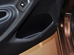 2014款 1.6L 自动 尊贵版