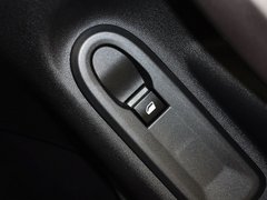 2014款 1.6L 自动 尊贵版