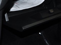 2014款 1.6L 自动 尊贵版