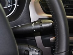 2014款 1.6L 自动 尊贵版