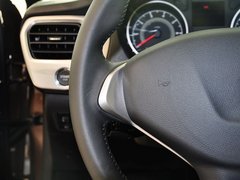 2014款 1.6L 自动 尊贵版