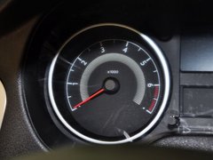 2014款 1.6L 自动 尊贵版