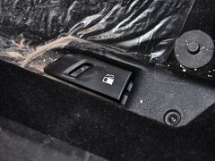 2014款 1.6L 自动 尊贵版