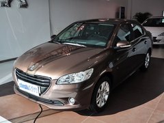 2014款 1.6L 自动 尊贵版