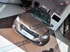 2014款 1.6L 自动 尊贵版