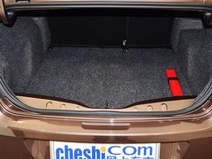 2014款 1.6L 自动 尊贵版