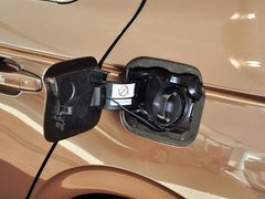 2014款 1.6L 自动 尊贵版