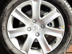 2014款 1.6L 自动 尊贵版