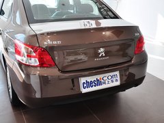 2014款 1.6L 自动 尊贵版
