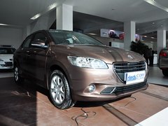 2014款 1.6L 自动 尊贵版