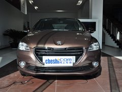 2014款 1.6L 自动 尊贵版