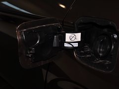2014款 1.6L 自动 尊贵版