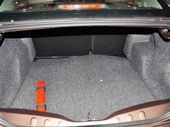 2014款 1.6L 自动 尊贵版