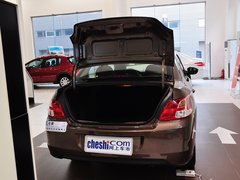 2014款 1.6L 自动 尊贵版