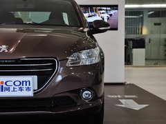 2014款 1.6L 自动 尊贵版