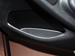 2014款 1.6L 自动 尊贵版