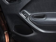 2014款 1.6L 自动 尊贵版
