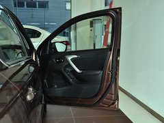 2014款 1.6L 自动 尊贵版