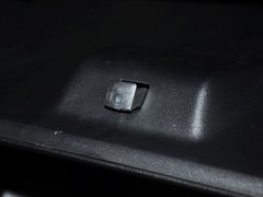 2014款 1.6L 自动 尊贵版