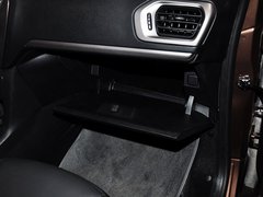 2014款 1.6L 自动 尊贵版