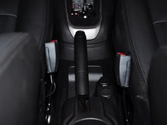 2014款 1.6L 自动 尊贵版