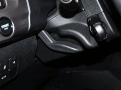 2014款 1.6L 自动 尊贵版