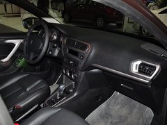 2014款 1.6L 自动 尊贵版