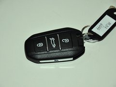 2014款 1.6L 自动 尊贵版