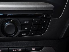 2014款 1.6L 自动 尊贵版