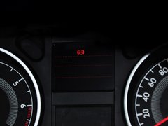 2014款 1.6L 自动 尊贵版