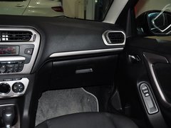 2014款 1.6L 自动 尊贵版