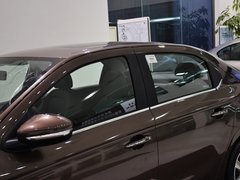 2014款 1.6L 自动 尊贵版