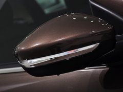 2014款 1.6L 自动 尊贵版