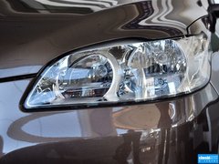 2014款 1.6L 自动 尊贵版