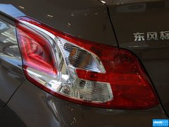 2014款 1.6L 自动 尊贵版
