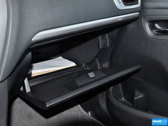 2014款 1.6L 自动 尊贵版