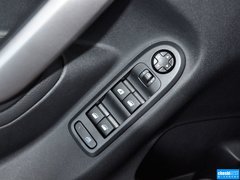 2014款 1.6L 自动 尊贵版