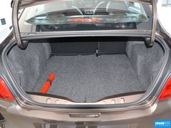 2014款 1.6L 自动 尊贵版