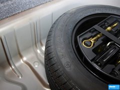 2014款 1.6L 自动 尊贵版