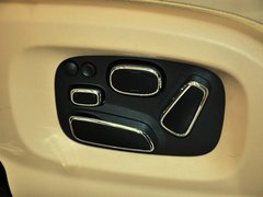 2014款 XJL 3.0 SC 两驱旗舰商务版