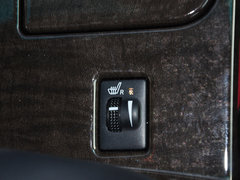 2013款 2.5V 自动 尊锐导航版