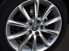 锐志 2013款 2.5V 自动 尊锐导航版