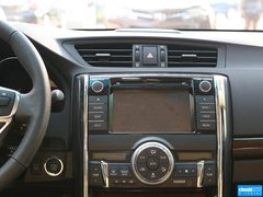 2013款 3.0V 自动 尊锐导航版