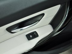 宝马3系 2013款 316i 1.6T 运动设计套装版