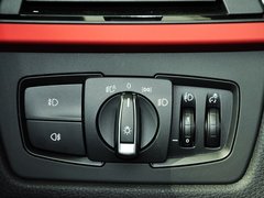 宝马3系 2013款 316i 1.6T 运动设计套装版