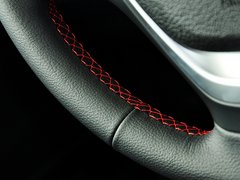 2013款 316i 1.6T 運(yùn)動設(shè)計套裝版
