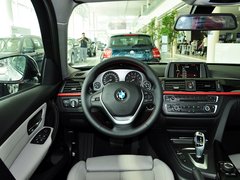 2013款 316i 1.6T 運(yùn)動設(shè)計套裝版