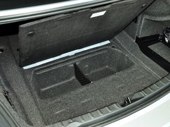 2013款 316i 1.6T 運(yùn)動設(shè)計套裝版