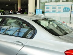 2013款 316i 1.6T 运动设计套装版