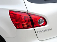 2013款 2.0XV CVT 2WD 炫 5座